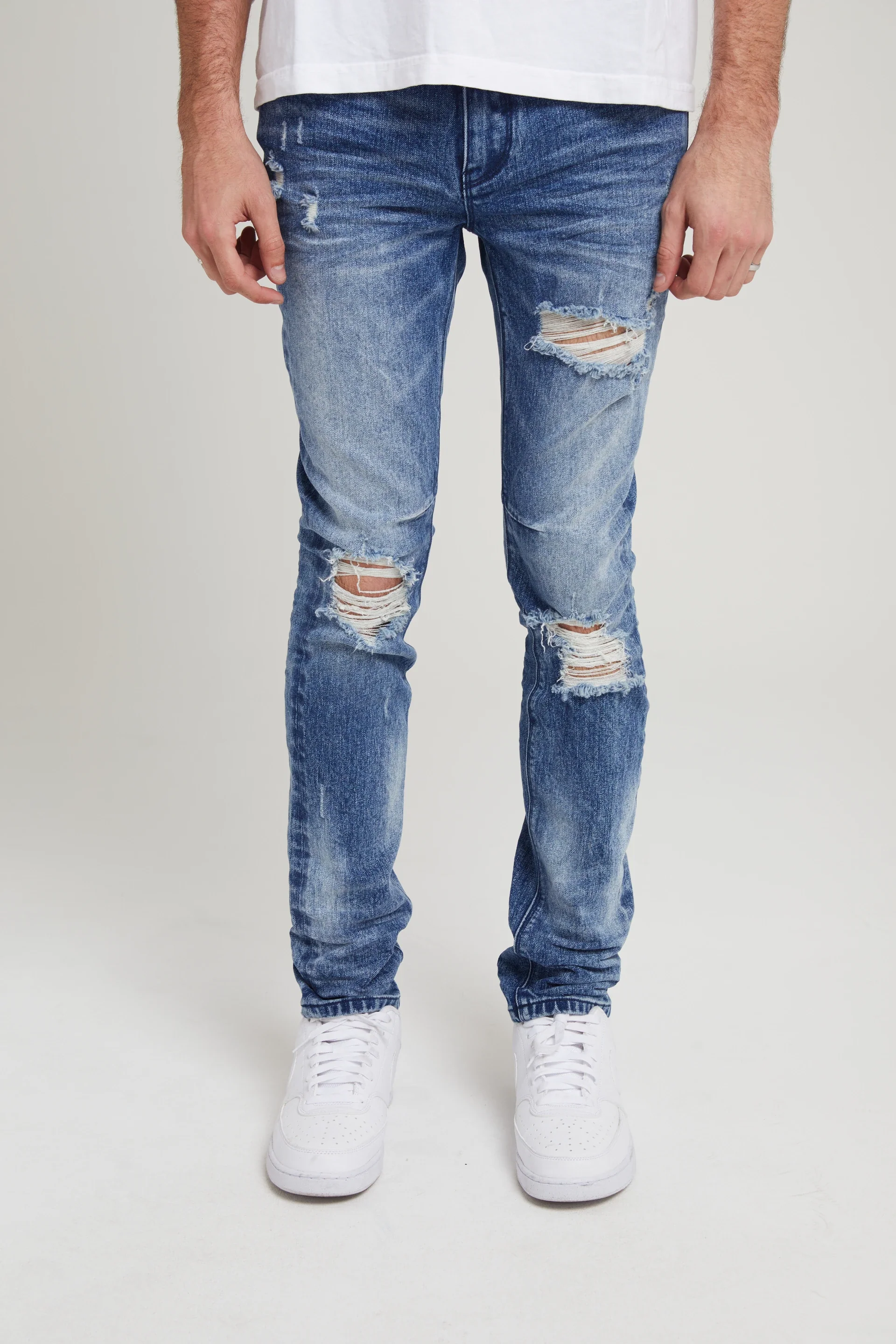CLAYTON RIPPED SKINNY JEAN | MEDIUM WASH DISTRESSED - Image 4