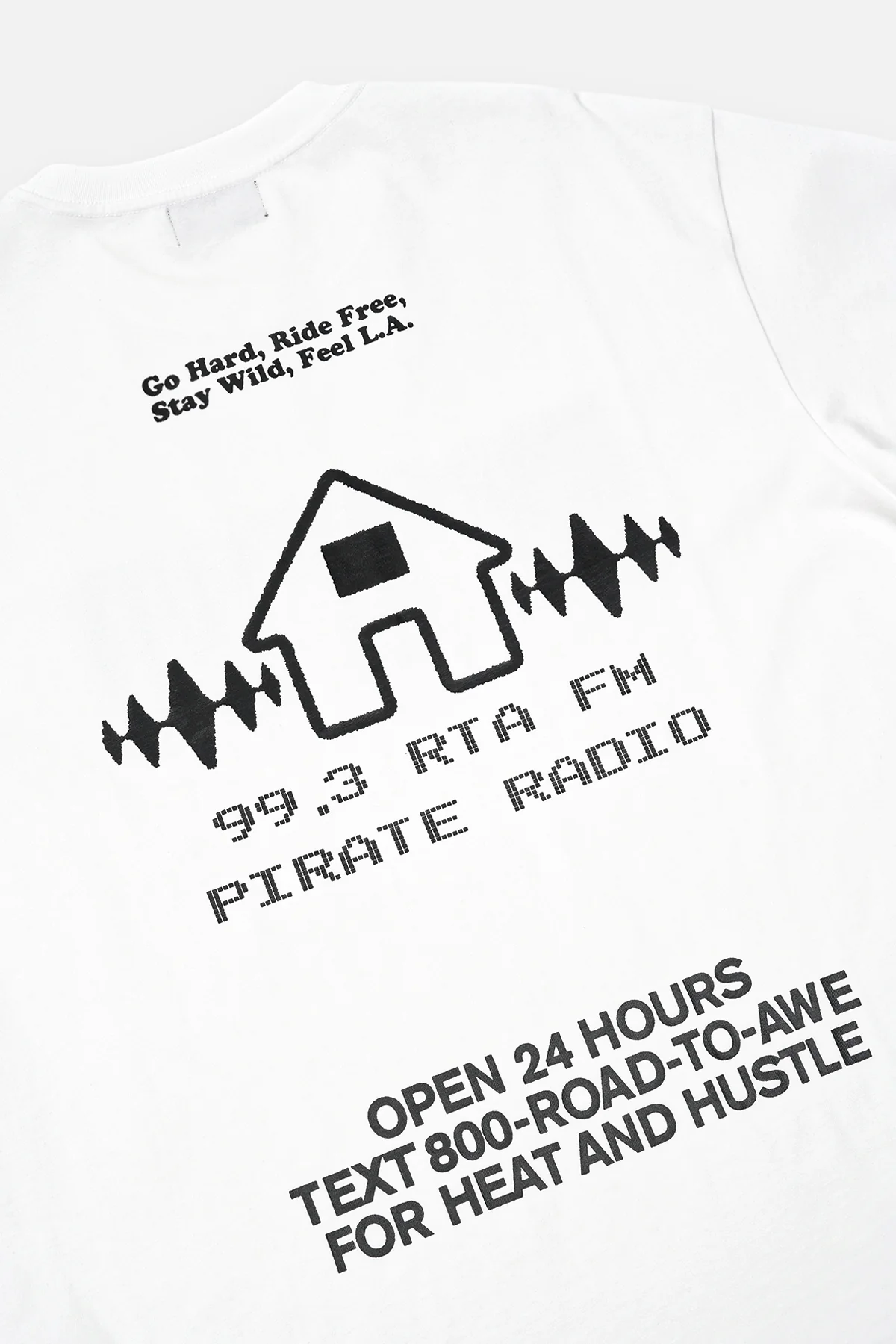 COLIN OVERSIZED SHORT SLEEVE TEE | WHITE RADIO HOUSE - Image 4