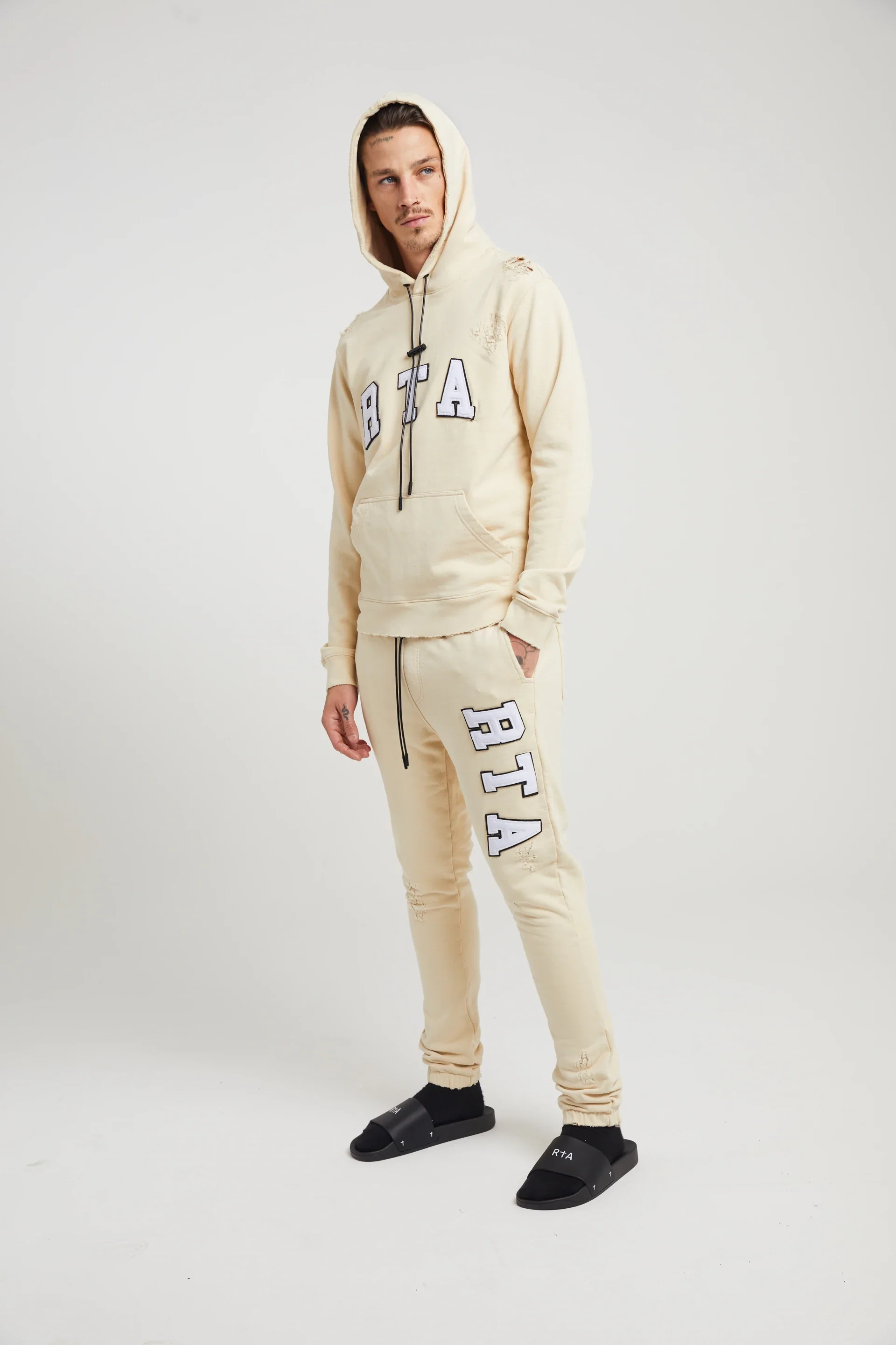 MARKUS HOODIE | BEIGE COLLEGIATE - Image 5
