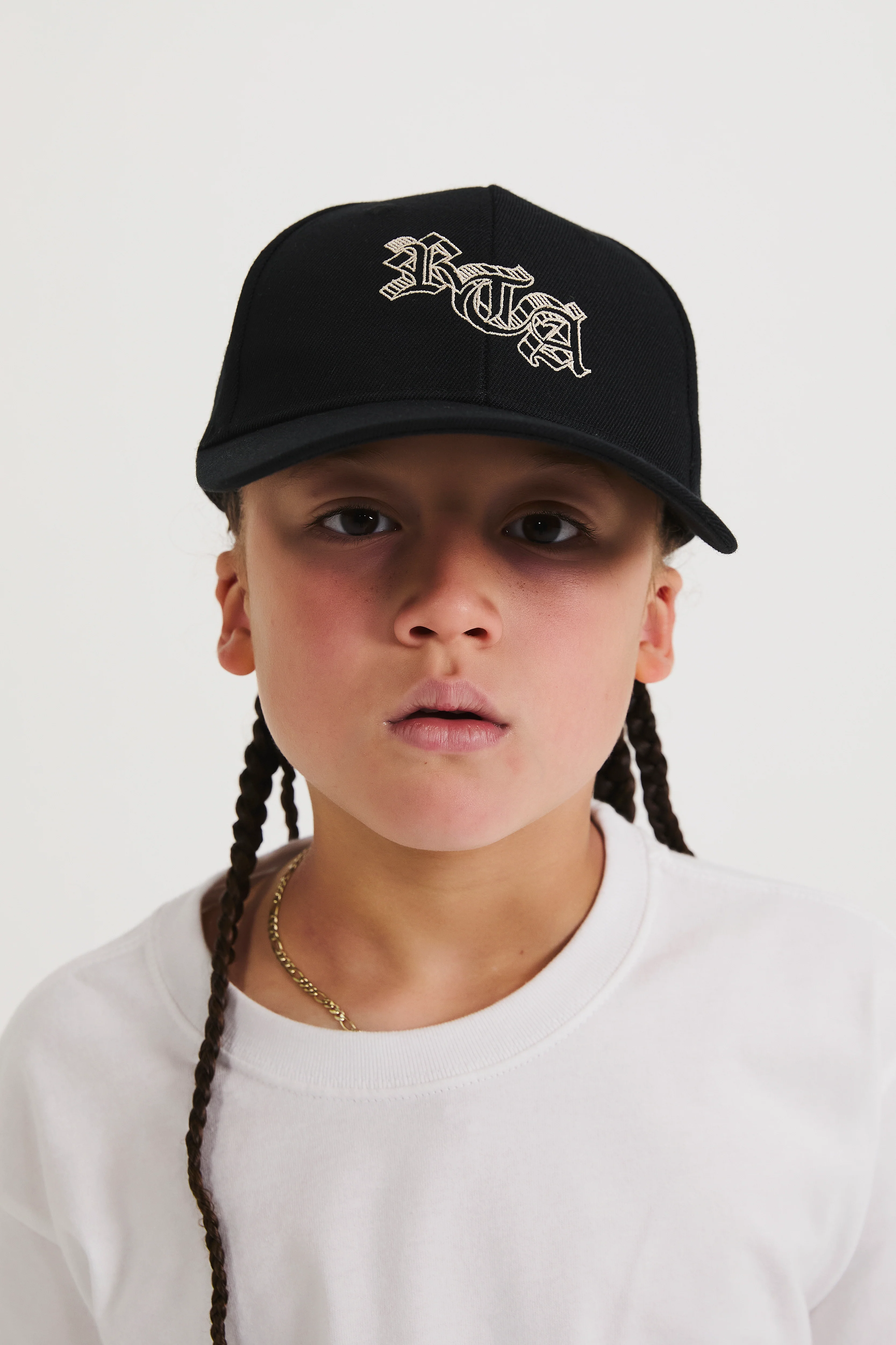 KIDS NILSON HAT | BLACK 3D OLD ENGLISH - Image 4