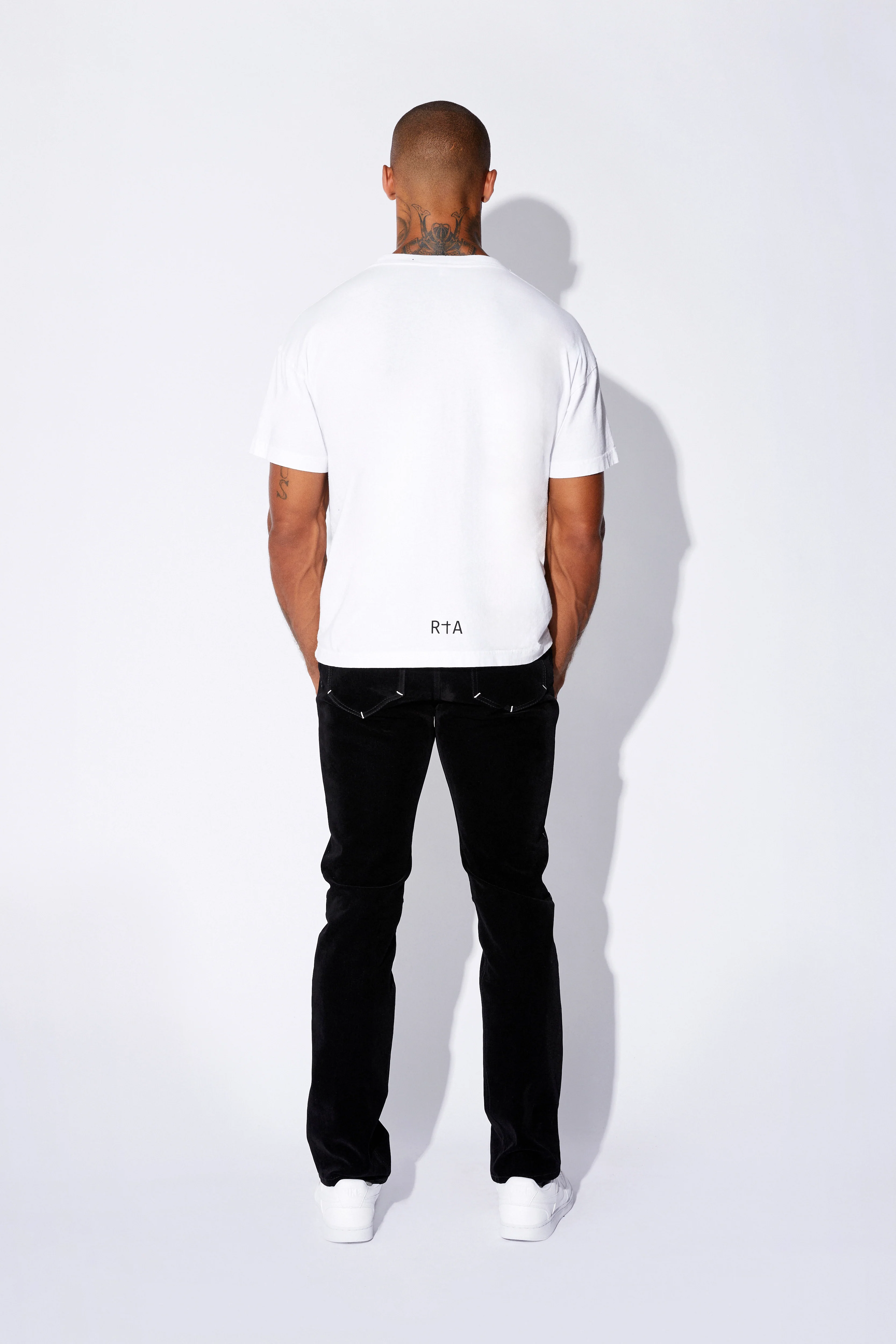 SHORT SLEEVE TEE | WHITE OLD ENGLISH - Image 4