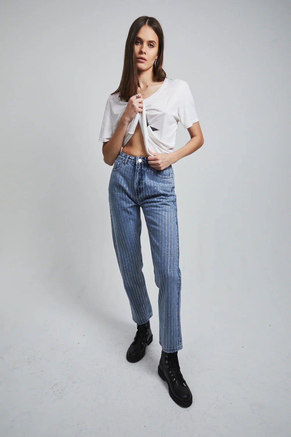 ZOE | LIGHT WASH CRYSTALS - Image 3